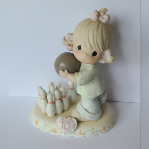 Vintage 90s Precious Moments Growing In Grace 10 Years Old Collectible Figurine - Picture 3 of 9